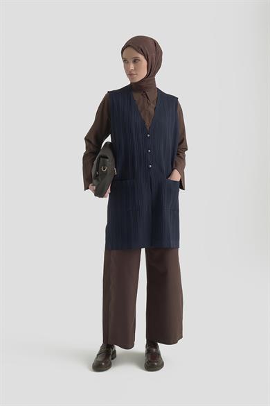 Kendinden Desenli Düğmeli Triko Yelek Lacivert 25YTD568