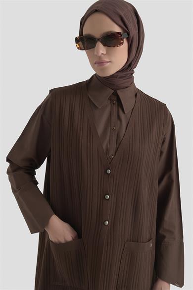 Kendinden Desenli Düğmeli Triko Yelek Kahverengi 25YTD568