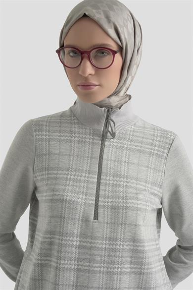 Kolları Ribanalı Yarım Fermuarlı Cepli Dik Yaka Tunik Gri 25KT464