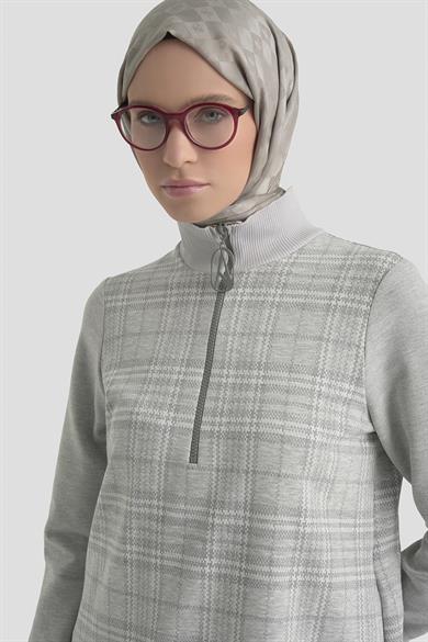 Kolları Ribanalı Yarım Fermuarlı Cepli Dik Yaka Tunik Gri 25KT464