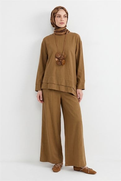 Kolye Aksesuarlı Rahat Kesim Pantolonlu İkili Takım Camel 26YT6107
