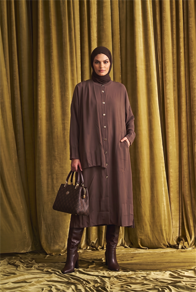 Tam Boy Düğmeli Yandan Cepli Kol Detaylı Tunik 120 Cm Boy Mocha 26KTD909
