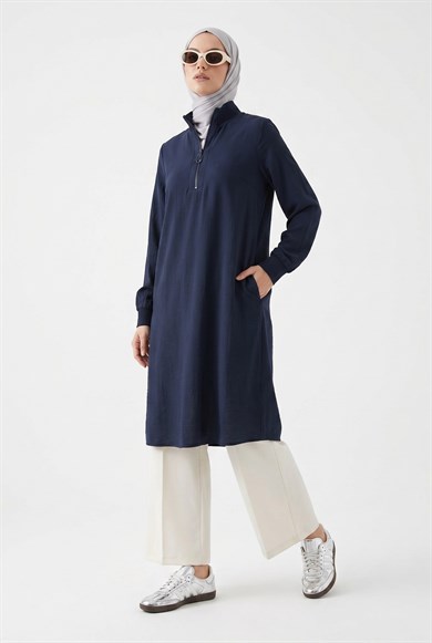 Yarım Fermuarlı Kolları Lastikli Çilek Kumaş Tunik Lacivert 26YT462