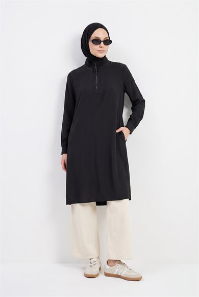 Yarım Fermuarlı Kolları Lastikli Çilek Kumaş Tunik Siyah 26YT462