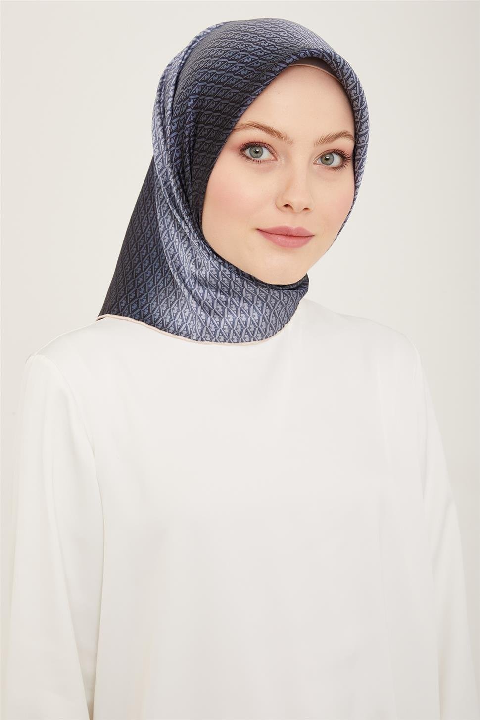 Armine Sura İpek Eşarp 24Ya9104-22