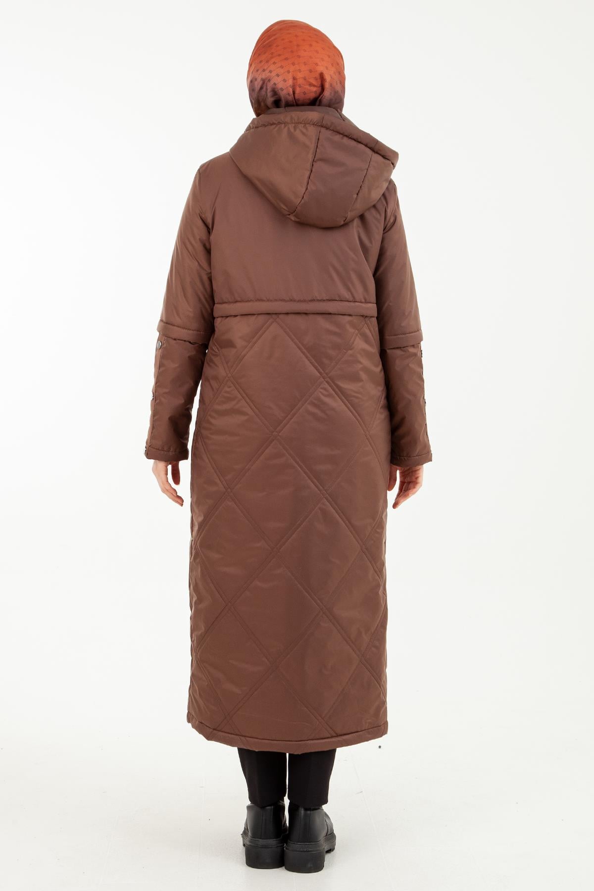 ARMİNE TREND Seyyar Kapişonlu Fermuarlı Yandan Cepli Kapitone Mont