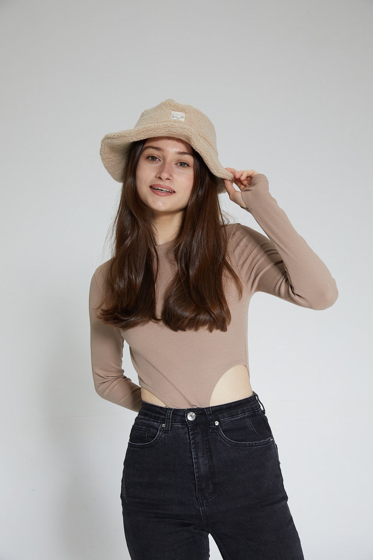 Bej Peluş Çanta ve Şapka 2li Paket