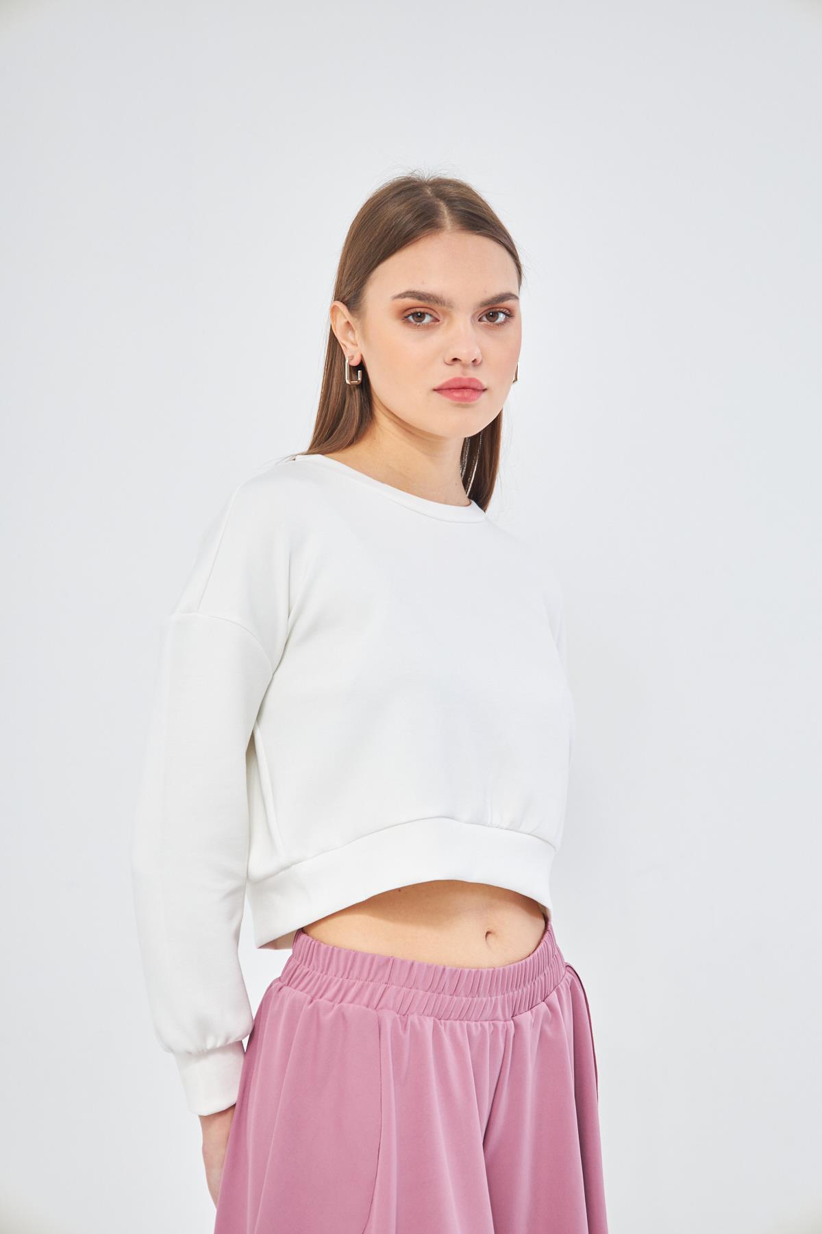 Beyaz Kadın Uzun Kollu Crop Sweatshirt - Gobi