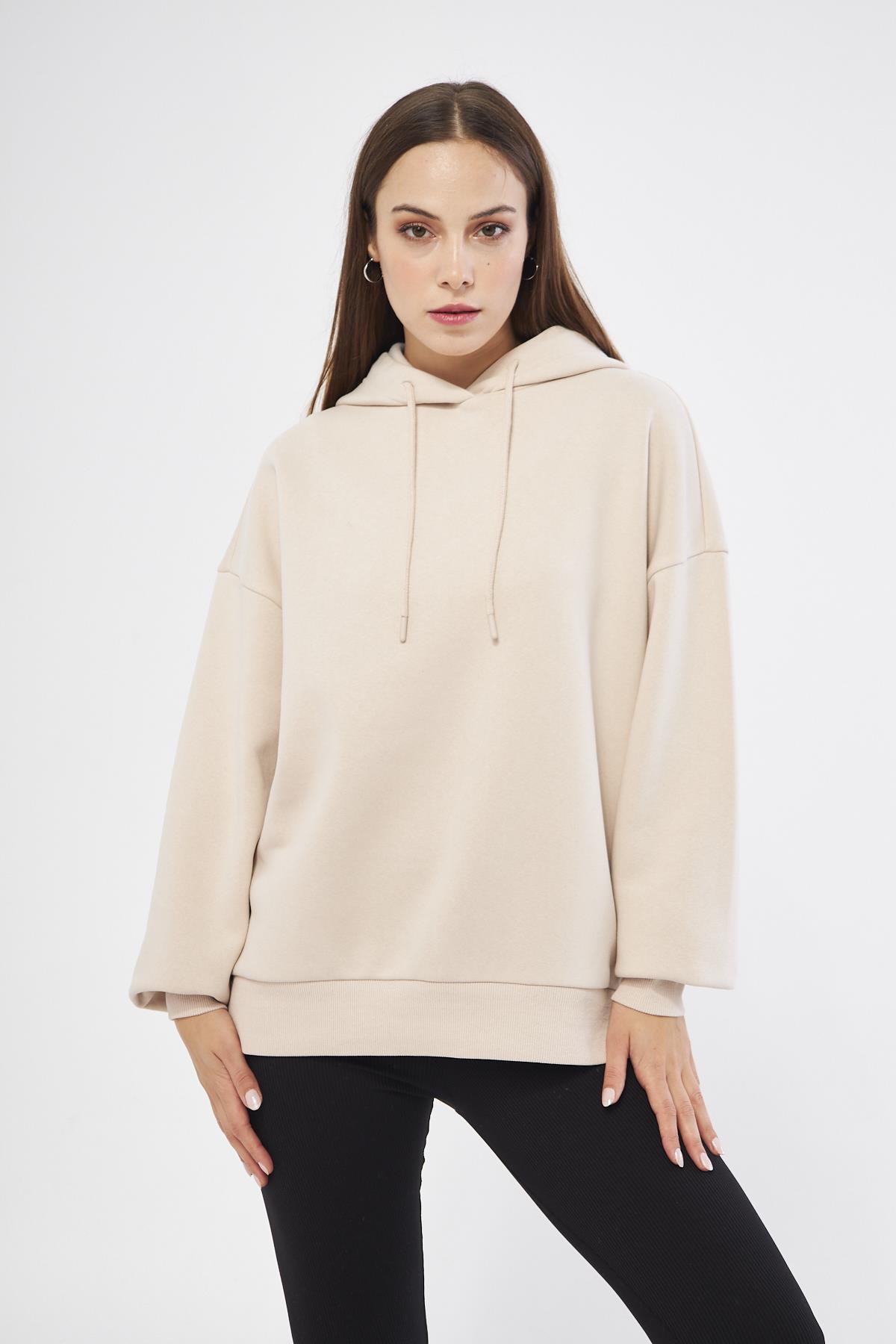 Kadın Oversize Basic Kapüşonlu Şardonlu Sweatshirt Bej - Fruno