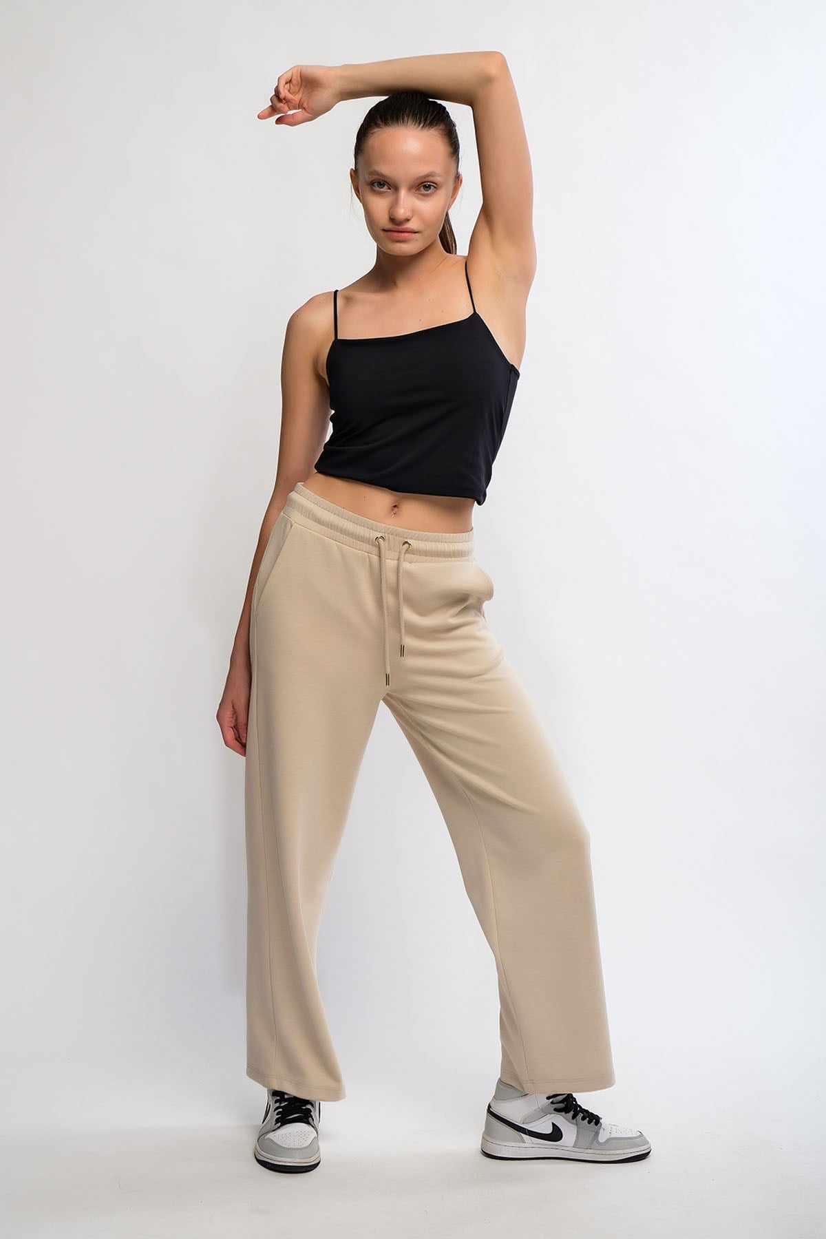 Siyah Kadın İnce İp Askılı Crop - Lones