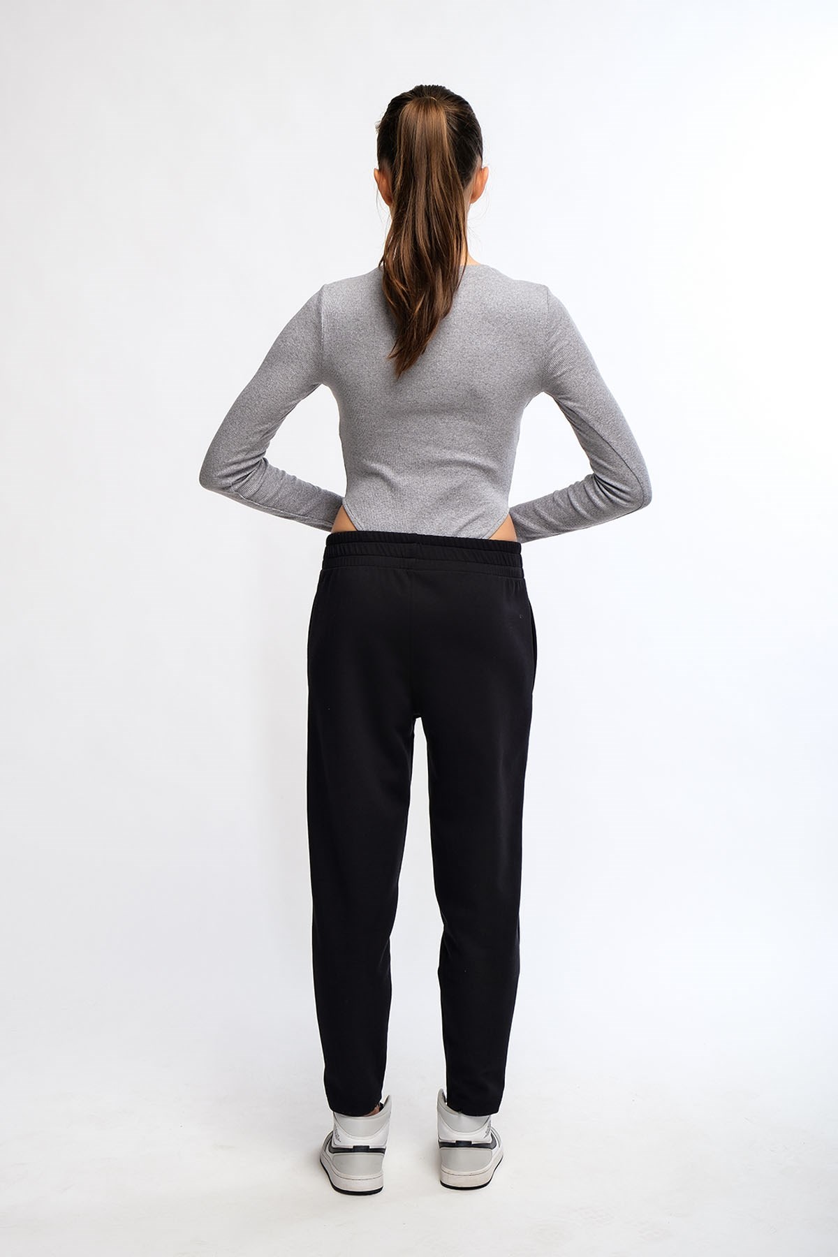 Siyah Kadın Havuç Paça Eşofman Altı Carrot Fit Pantolon - Bunny