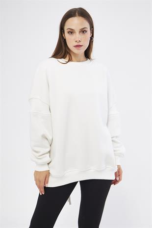 Beyaz Kadın Oversize Sırt Fermuarlı Sweatshirt - Fame
