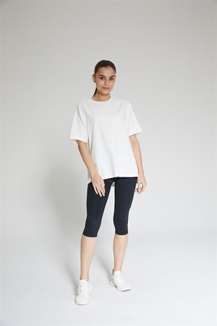 Beyaz Kadın Pamuklu Yırtmaçlı Oversize  T-shirt - Nors