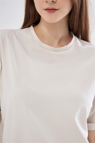 Kadın Bej Pamuklu Yırtmaçlı Oversize  T-shirt - Nors