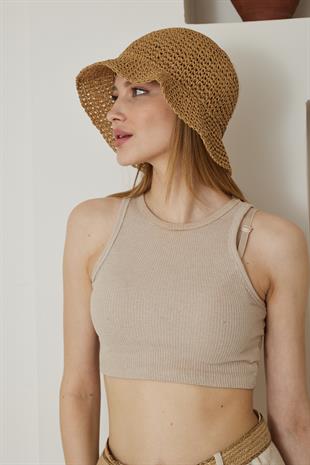 Kadın El Örgüsü Camel Hasır Şapka - Afra