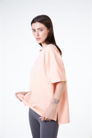 Pembe Kadın Pamuklu Yırtmaçlı Oversize  T-shirt - Nors