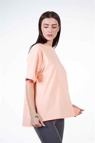 Pembe Kadın Pamuklu Yırtmaçlı Oversize  T-shirt - Nors