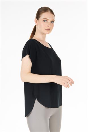 Siyah Yırtmaç Detaylı Rahat Kalıp Modal T-shirt - Dora