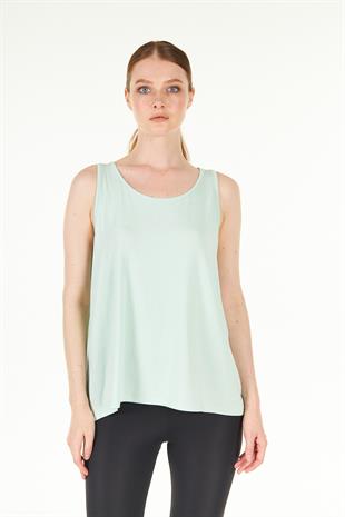 Yeşil Sırt Dekolteli Rahat Kalıp Kolsuz Modal T-shirt - Elisa