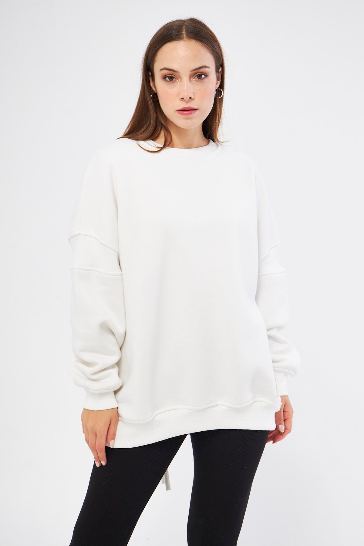 Beyaz Kadın Oversize Sırt Fermuarlı Sweatshirt - Fame