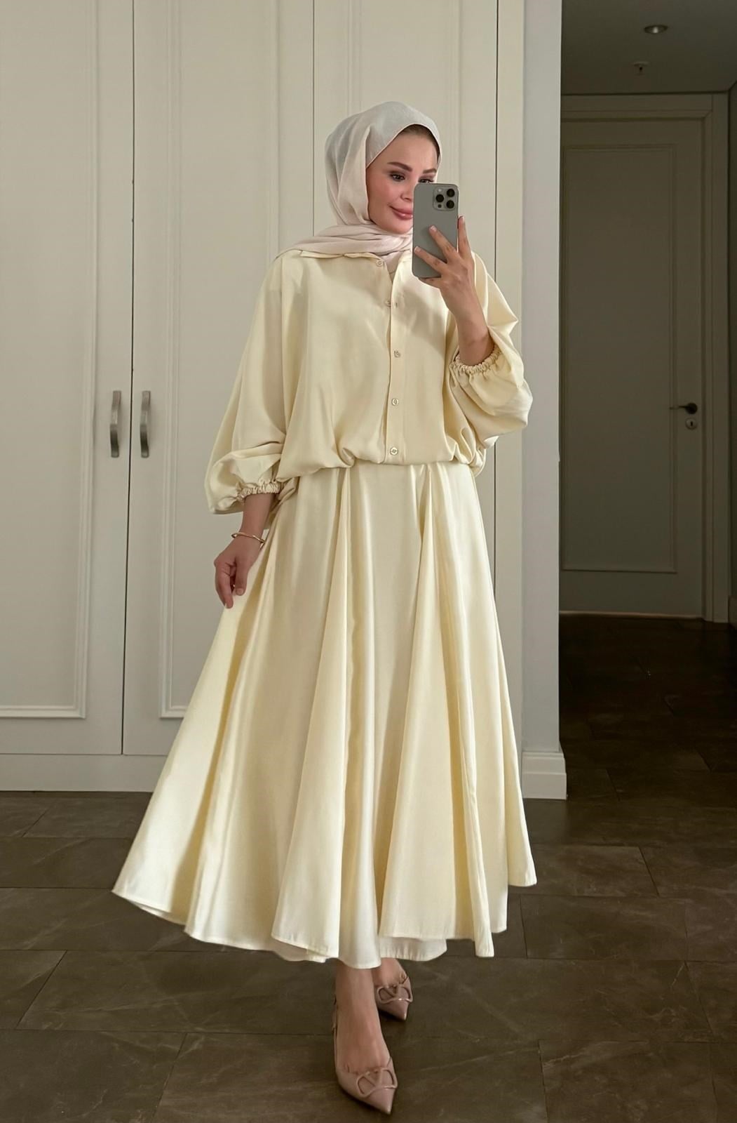 Buğlem Etekli Takım Butter