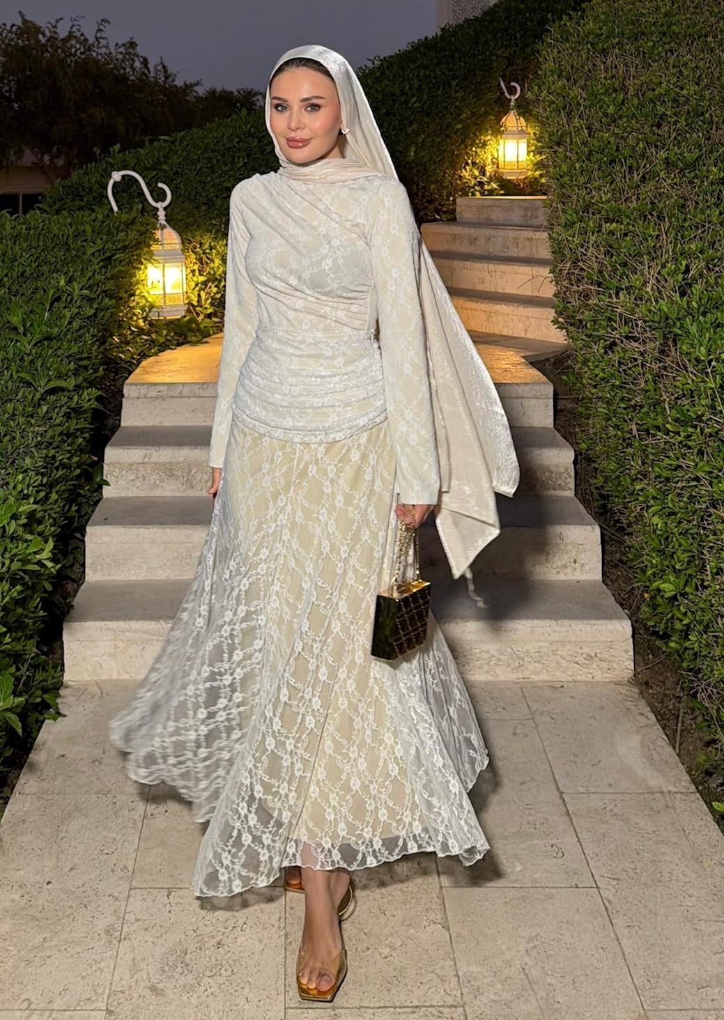 Elegant Dantelli Takım Bej