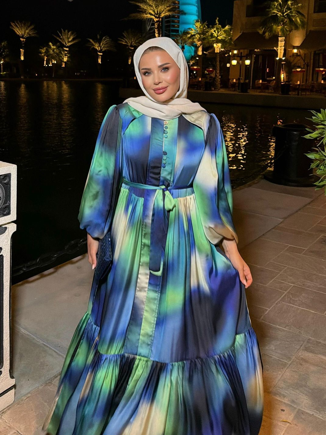 Zaina Elbise Saks Mavisi