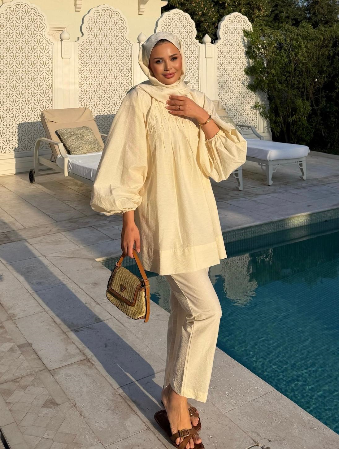 Badem Pantolonlu Takım Butter