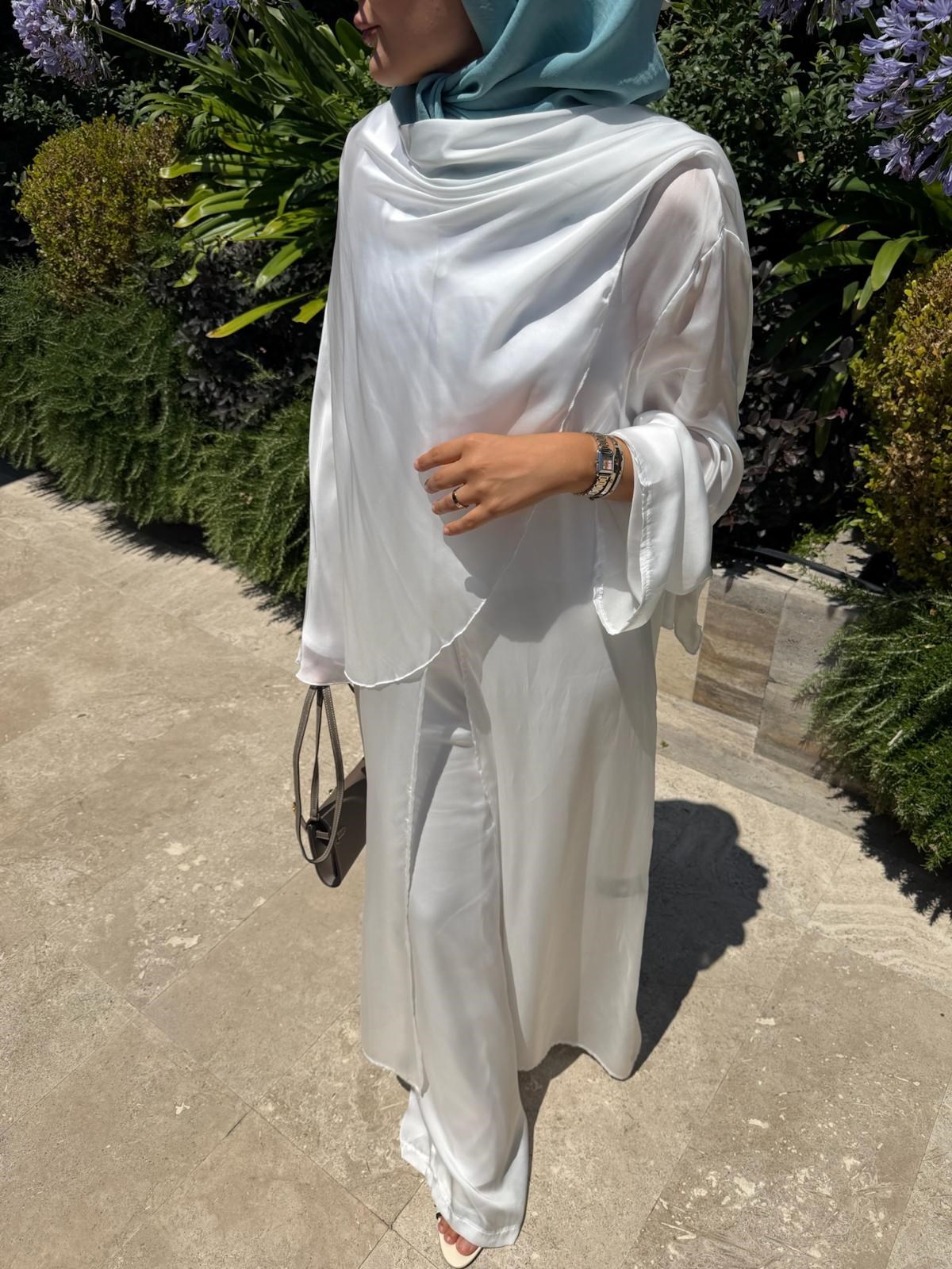 Gloria Takım Beyaz