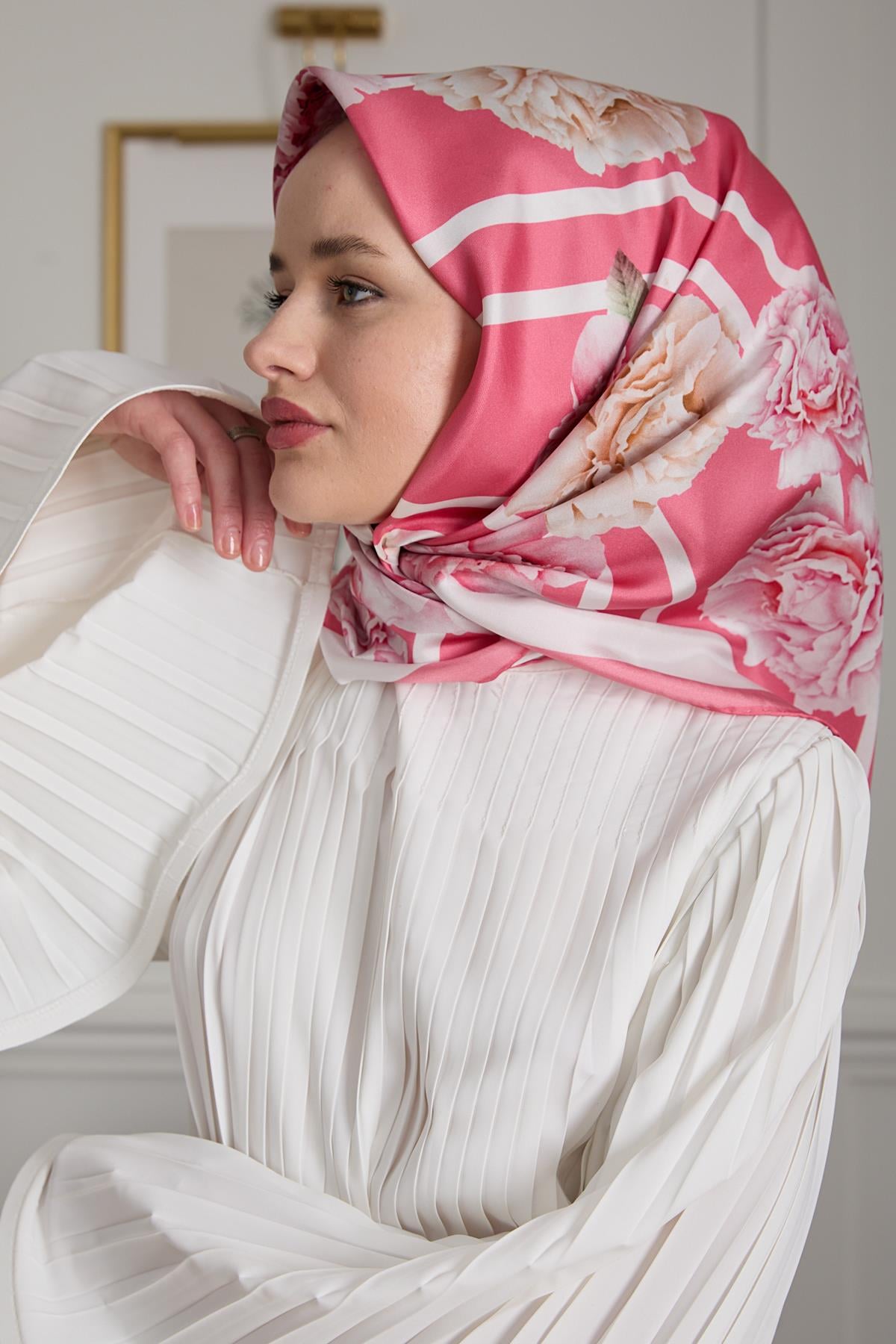 GÜLBAHÇESİ TWİLL İPEK EŞARP PEMBE 