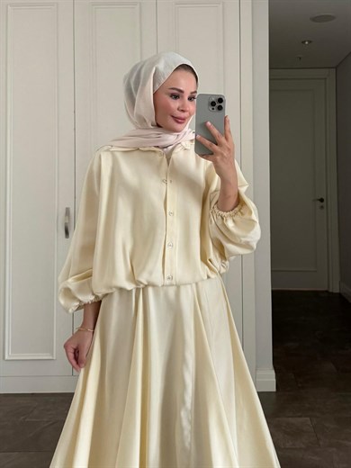Buğlem Etekli Takım Butter