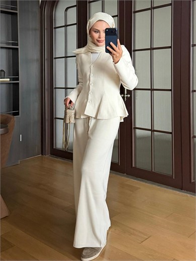 Fit Kalıp Triko Takım Krem