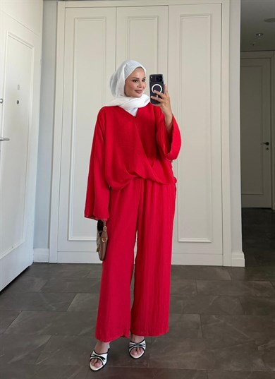 Capri Pantolonlu Takım Kırmızı