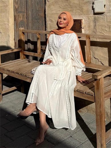 Efru Etekli Takım Ekru