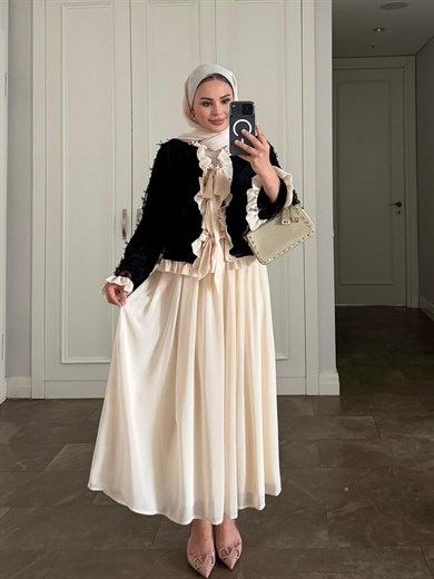 Peri Etekli Takım Siyah