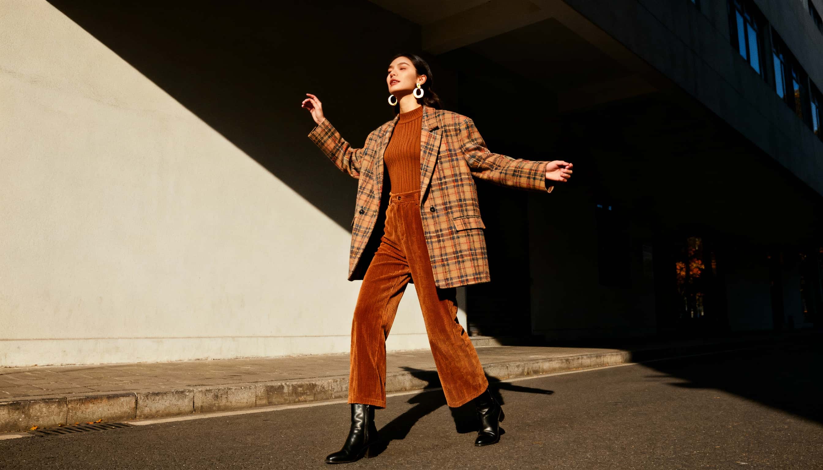 Kadife Pantolon Kombinleri Renk Paletleri