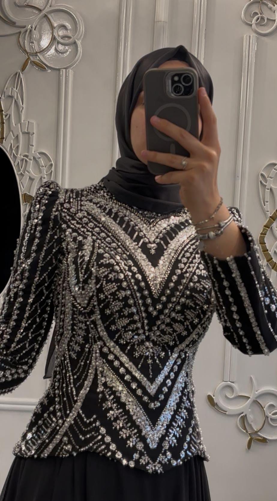 Binnur Abiye Siyah