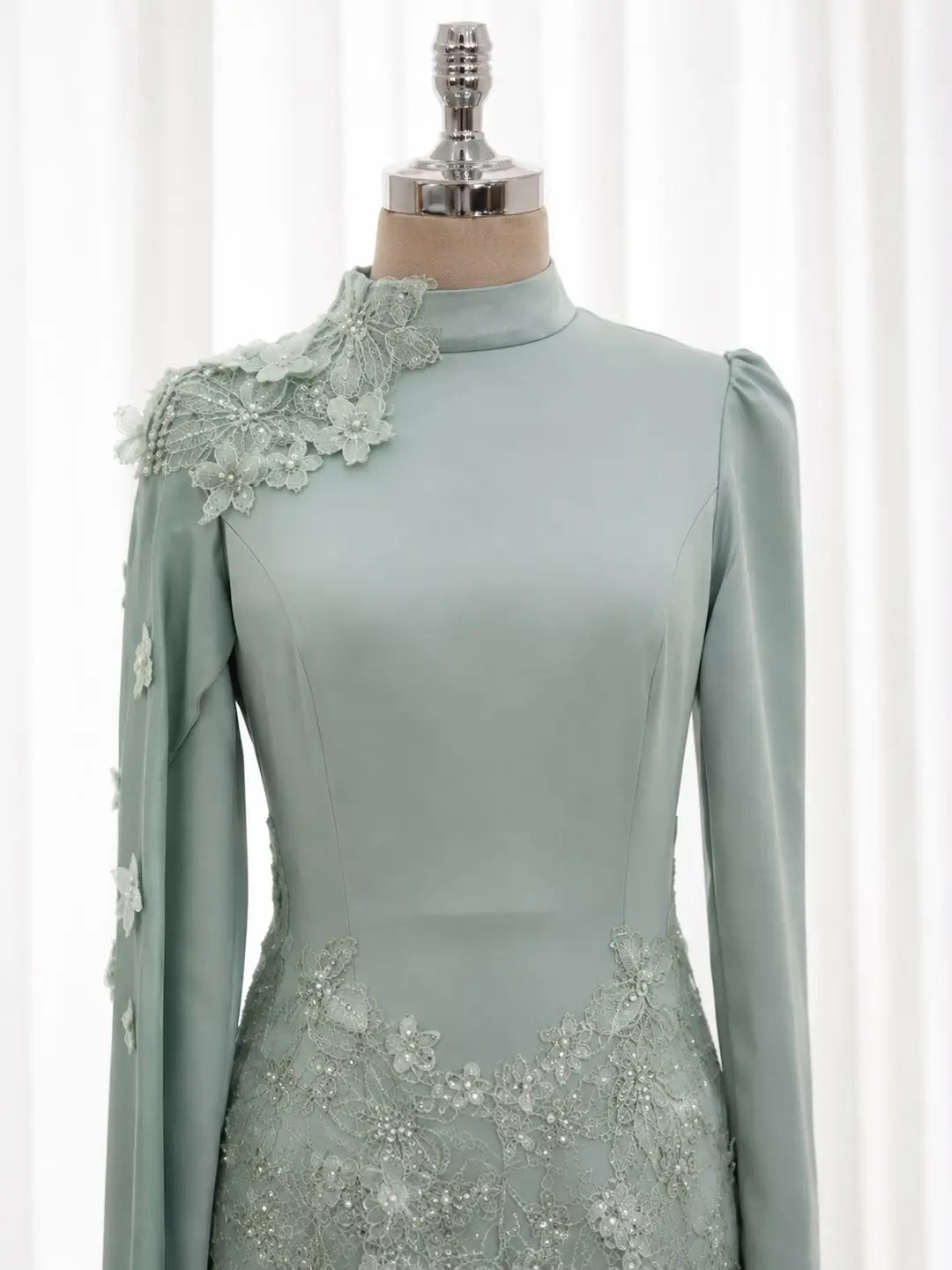 Farah Abiye Mint