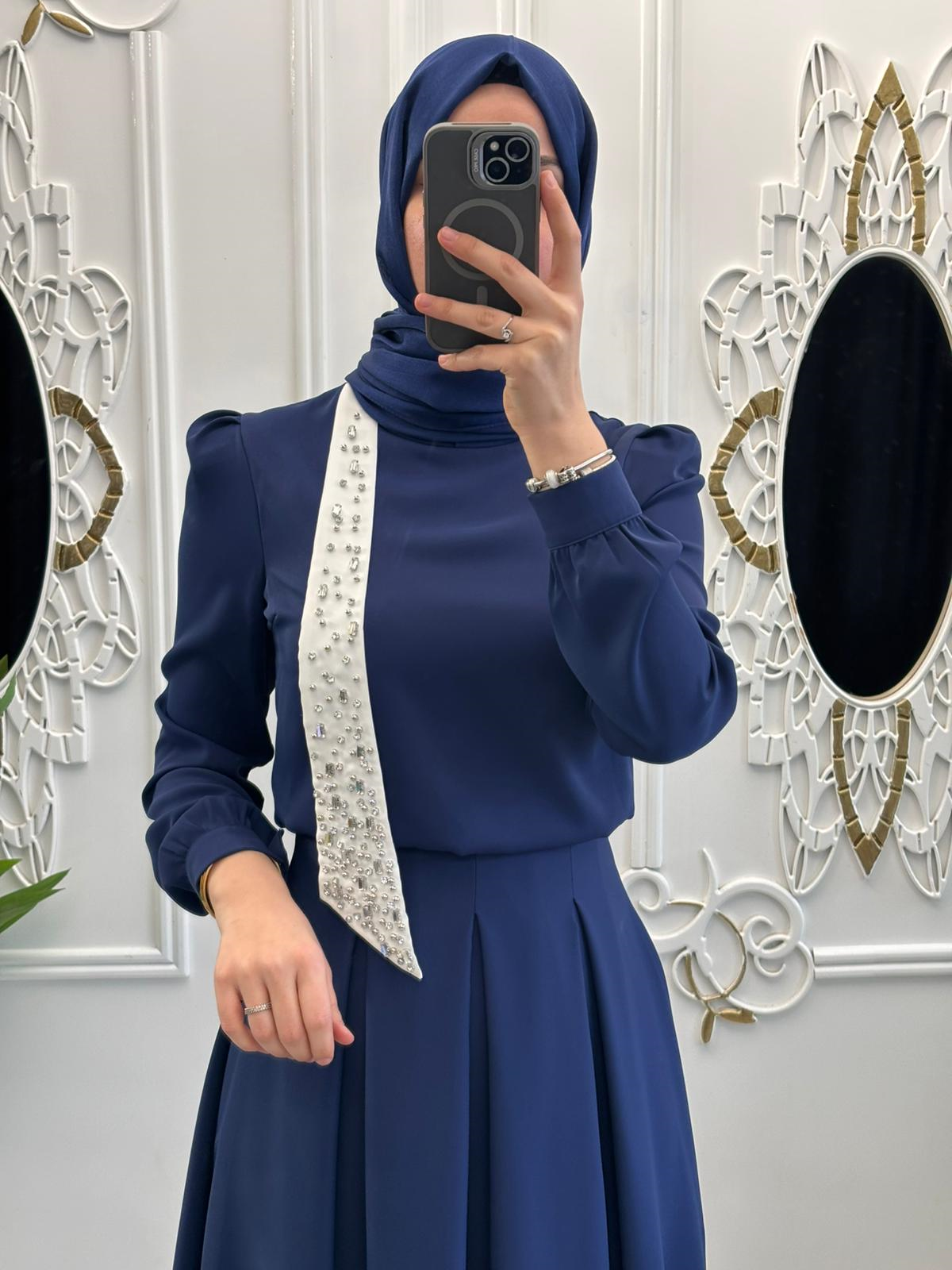 Gülce Abiye Lacivert