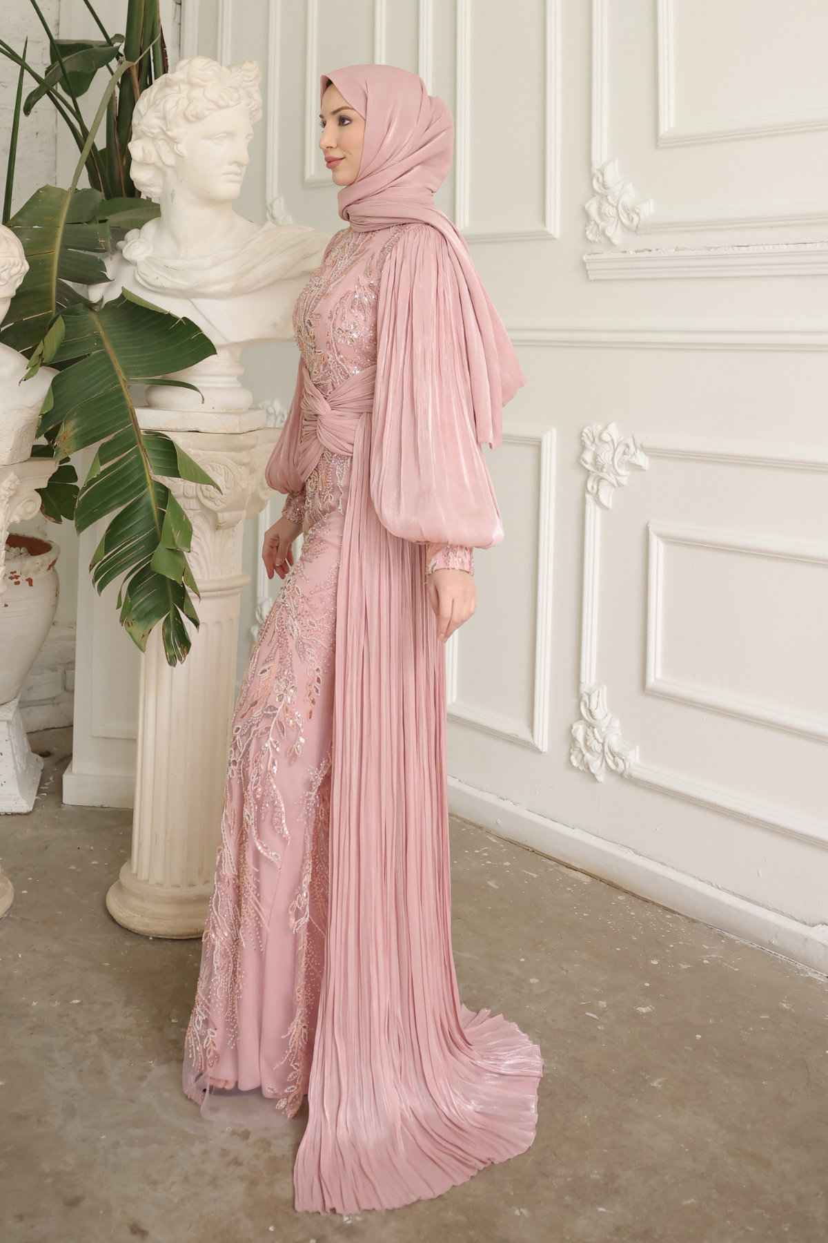 Leila Abiye Pudra