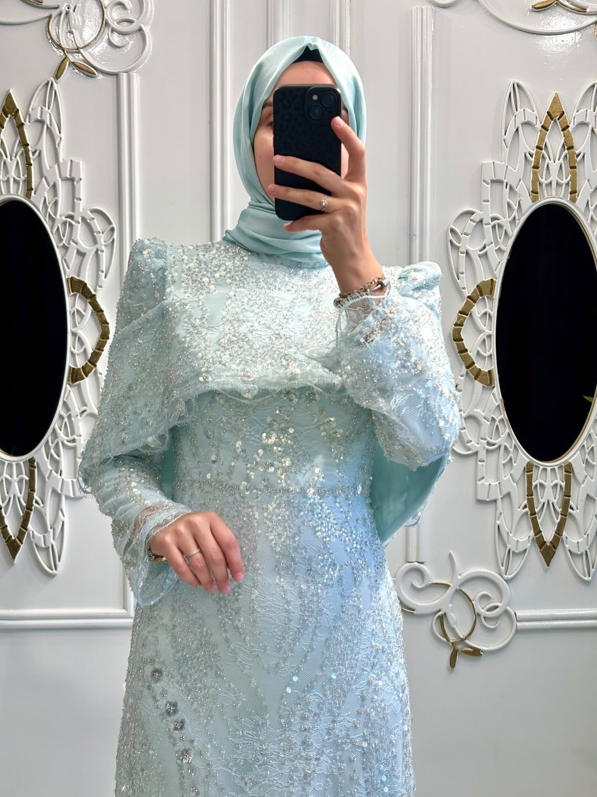 Nurcihan Abiye Mint