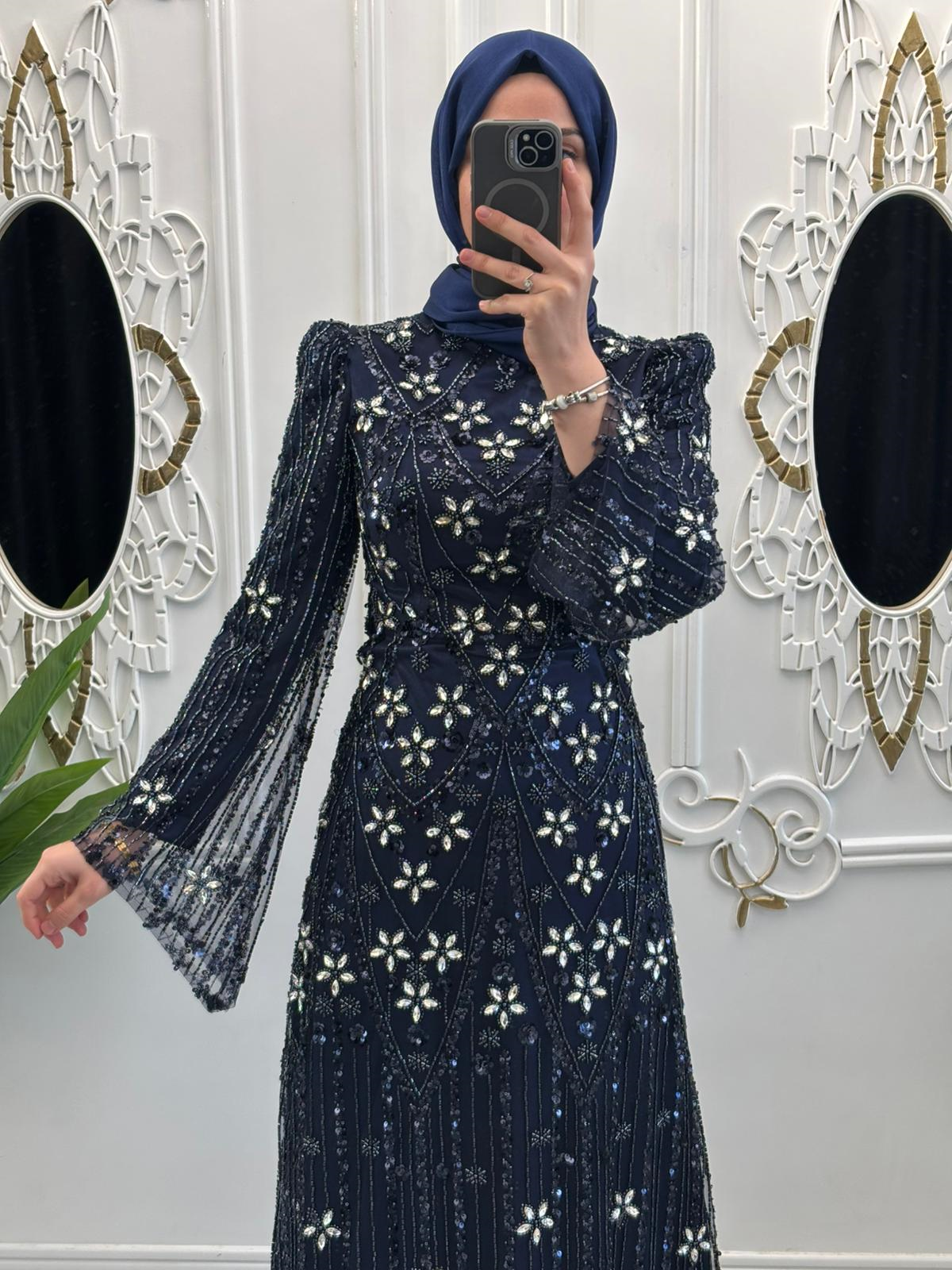 Şayeste Abiye Lacivert