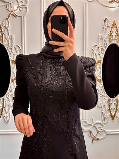 Eylül Abiye Siyah