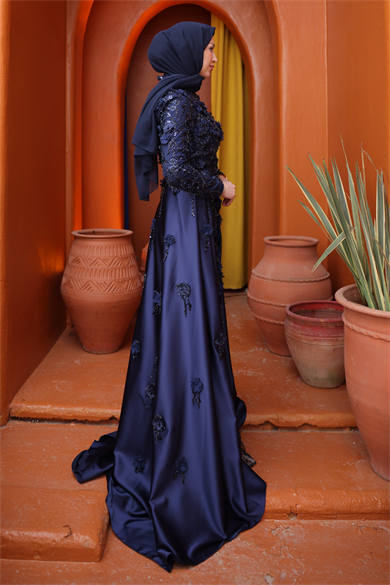 Gülnihal Abiye Lacivert