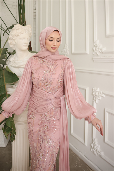 Leila Abiye Pudra