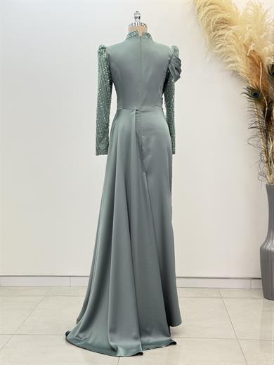 Raissa Abiye Mint