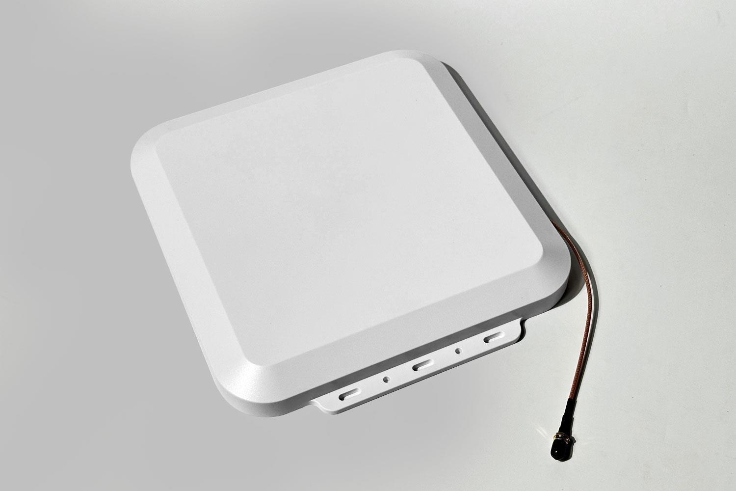 ANT245 - 9 Dbi Uhf Circular Beyaz Outdoor Anten 245x271x28mm - Ntf Connector 