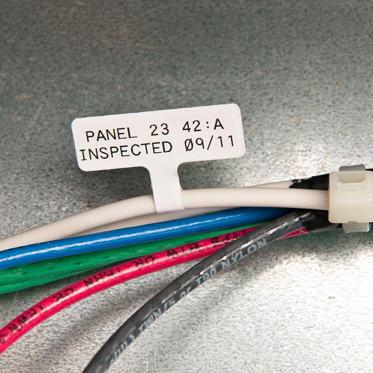 Brady Y5074263 ve M7-1-425-FT: Aşınma ve Solmaya Karşı Dayanıklı Etiketler