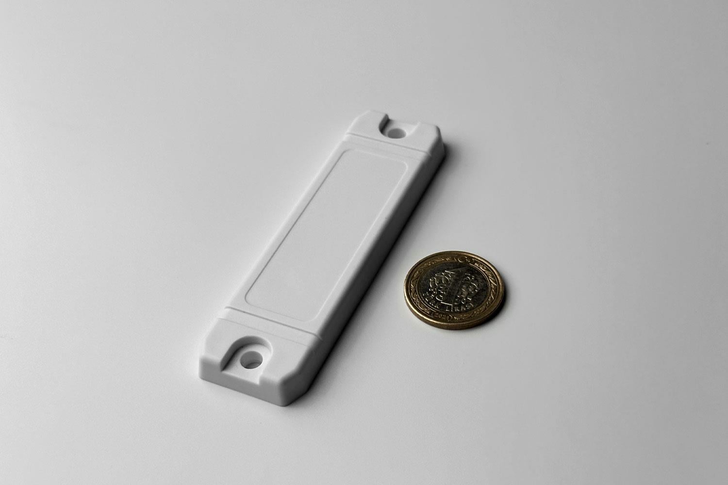 Mıknatıslı Okuma Mesafesi Uzun Manyetik RFID Etiket