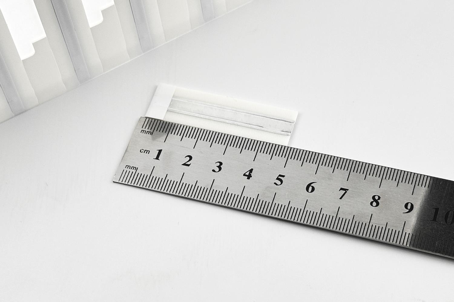 ST1040 Slimtag OM1040-  Metal Üstü 100*40*1 Mm